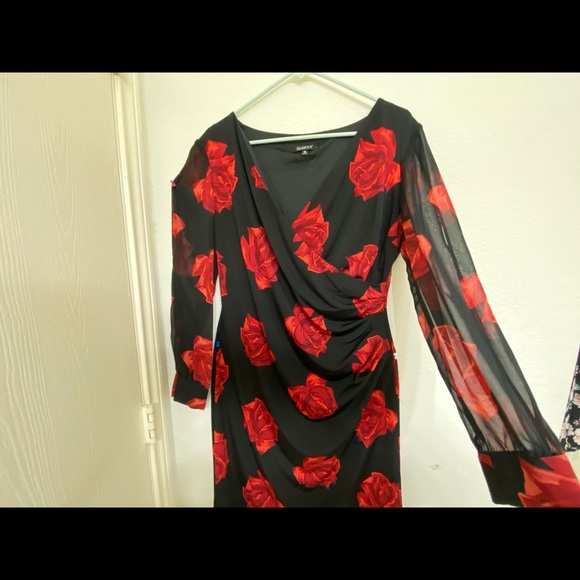 Dress - Picture 4 of 4